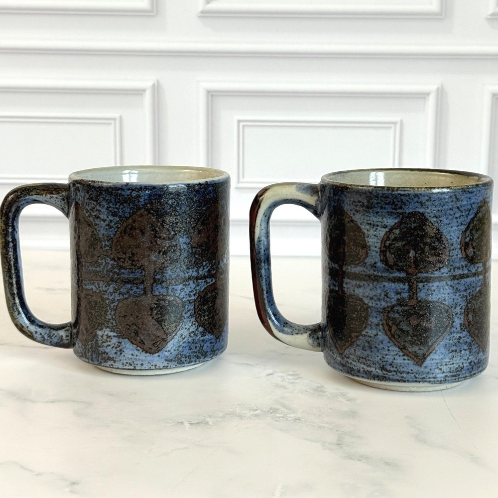 VTG PAIR (2) Otagiri Stoneware Mugs Blue Brown Glaze Spade Leaf Design 3 7/8"